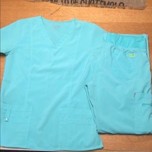 Med Couture Activate Scrub Set